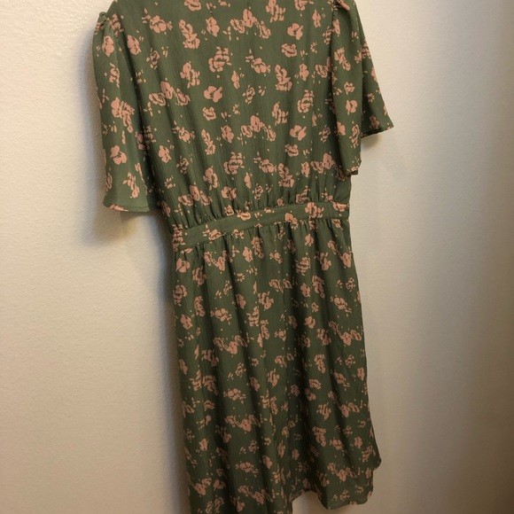 Piper and Scoot Alora Floral Wrap Dress in Sage - Picture 4 of 4